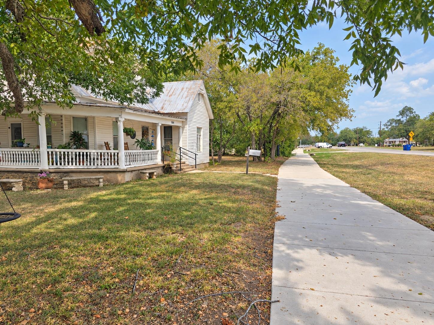 1809 Main ST