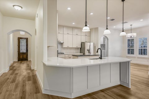 Tiny photo for 106 Waverly Spire CT, Austin, TX 78738 (MLS # 7871285)