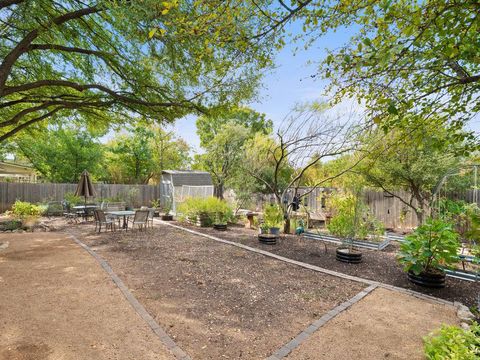 Tiny photo for 6912 Robert Dixon DR, Austin, TX 78749 (MLS # 7763711)