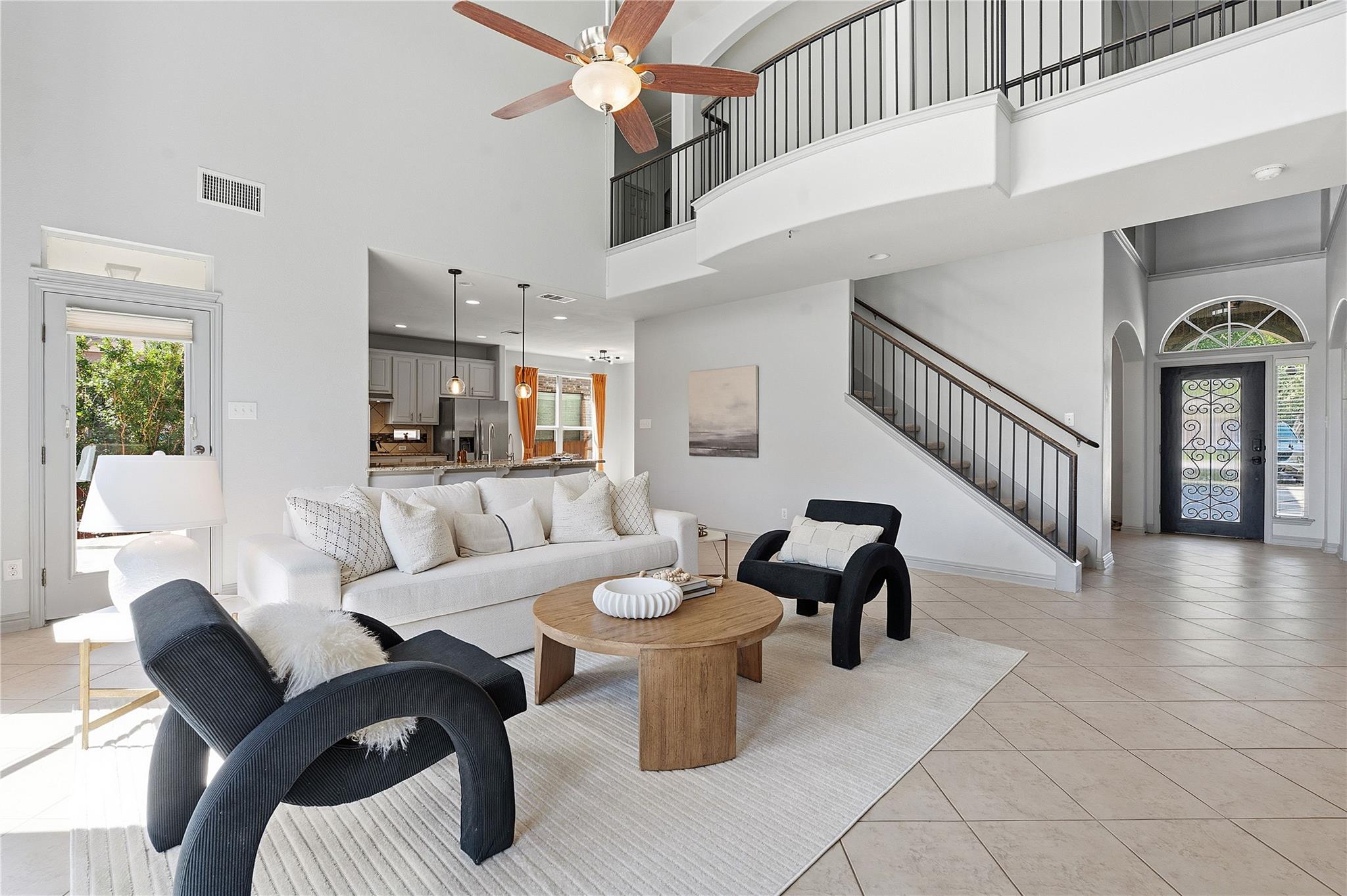 333 Spanish Mustang DR