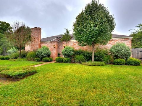 4700 Trail West DR Austin TX 78735