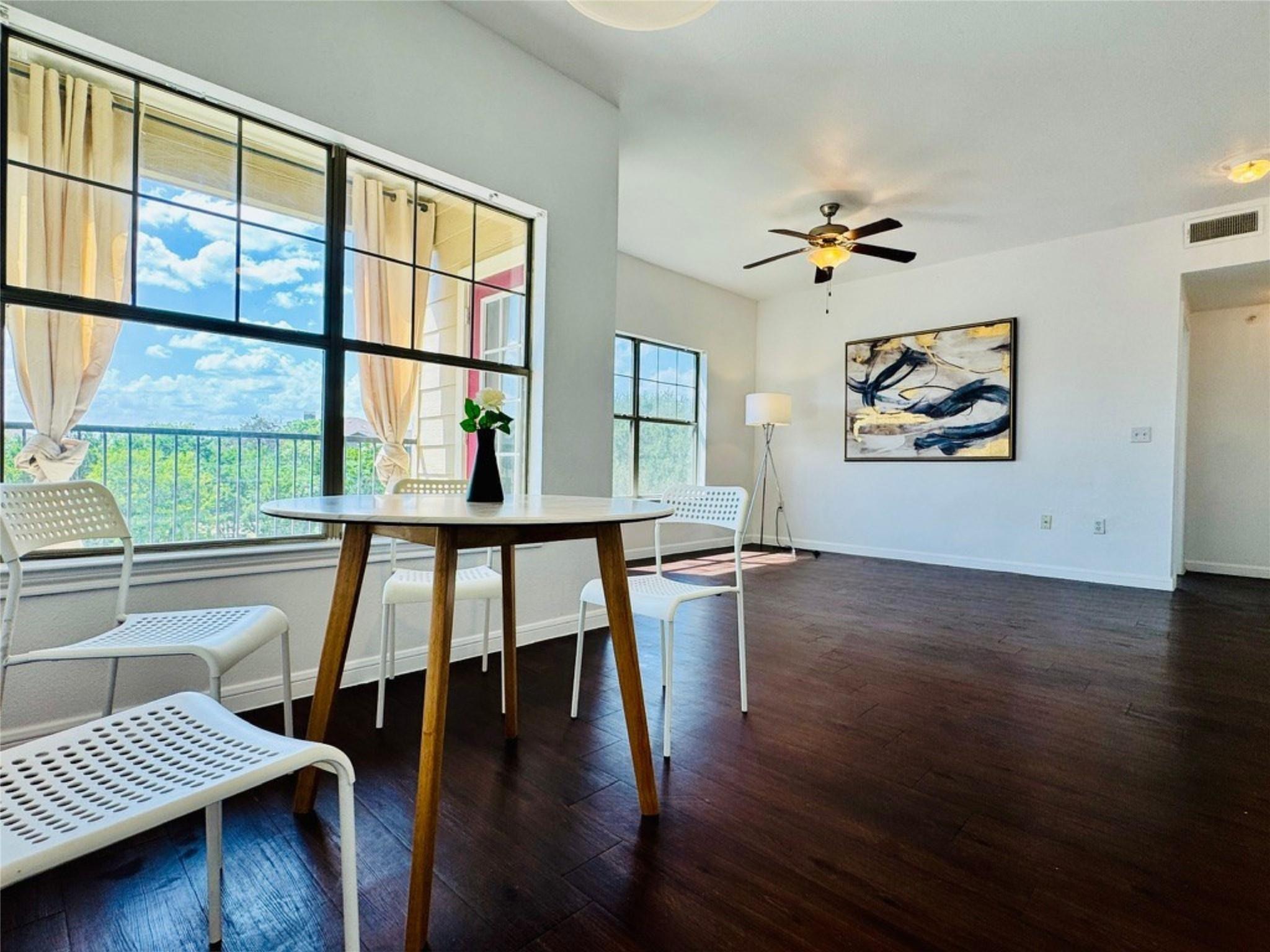 2320 Gracy Farms LN 1432