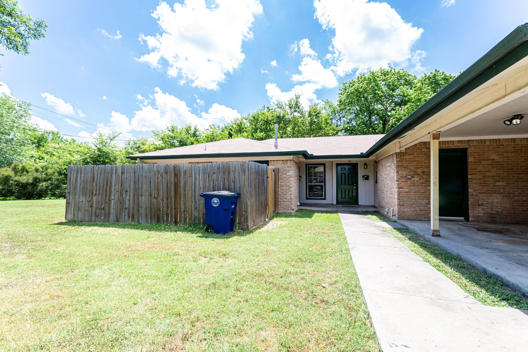Photo 1 of 21 — 3004 Pecan Springs RD B, Austin, TX 78723