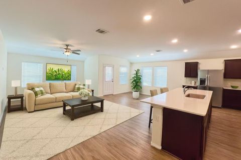 102 Wolseley DR Hutto TX 78634