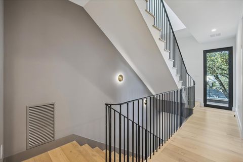 Tiny photo for 503 Terrace DR, Austin, TX 78704 (MLS # 1160406)