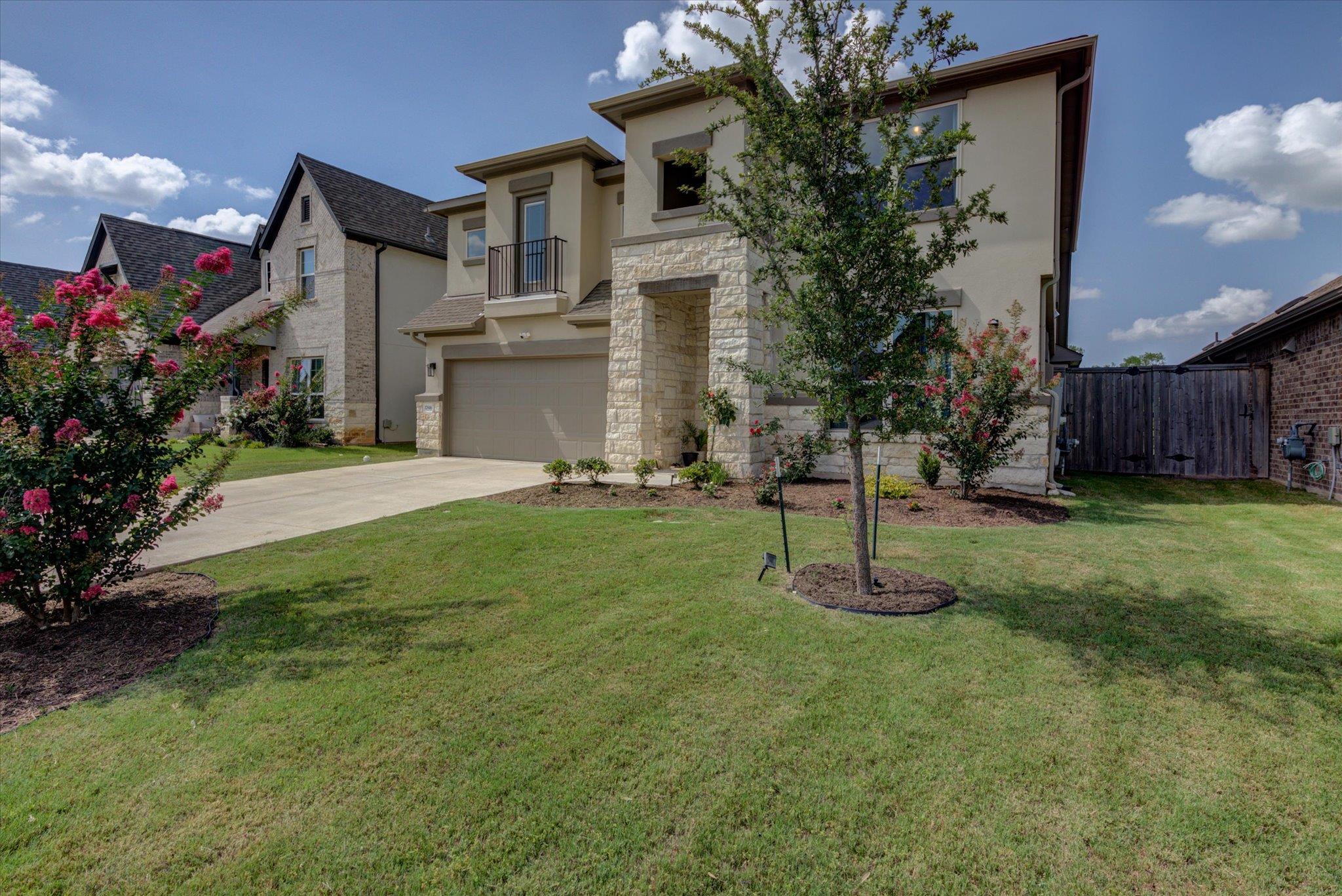 17816 Clairess LN