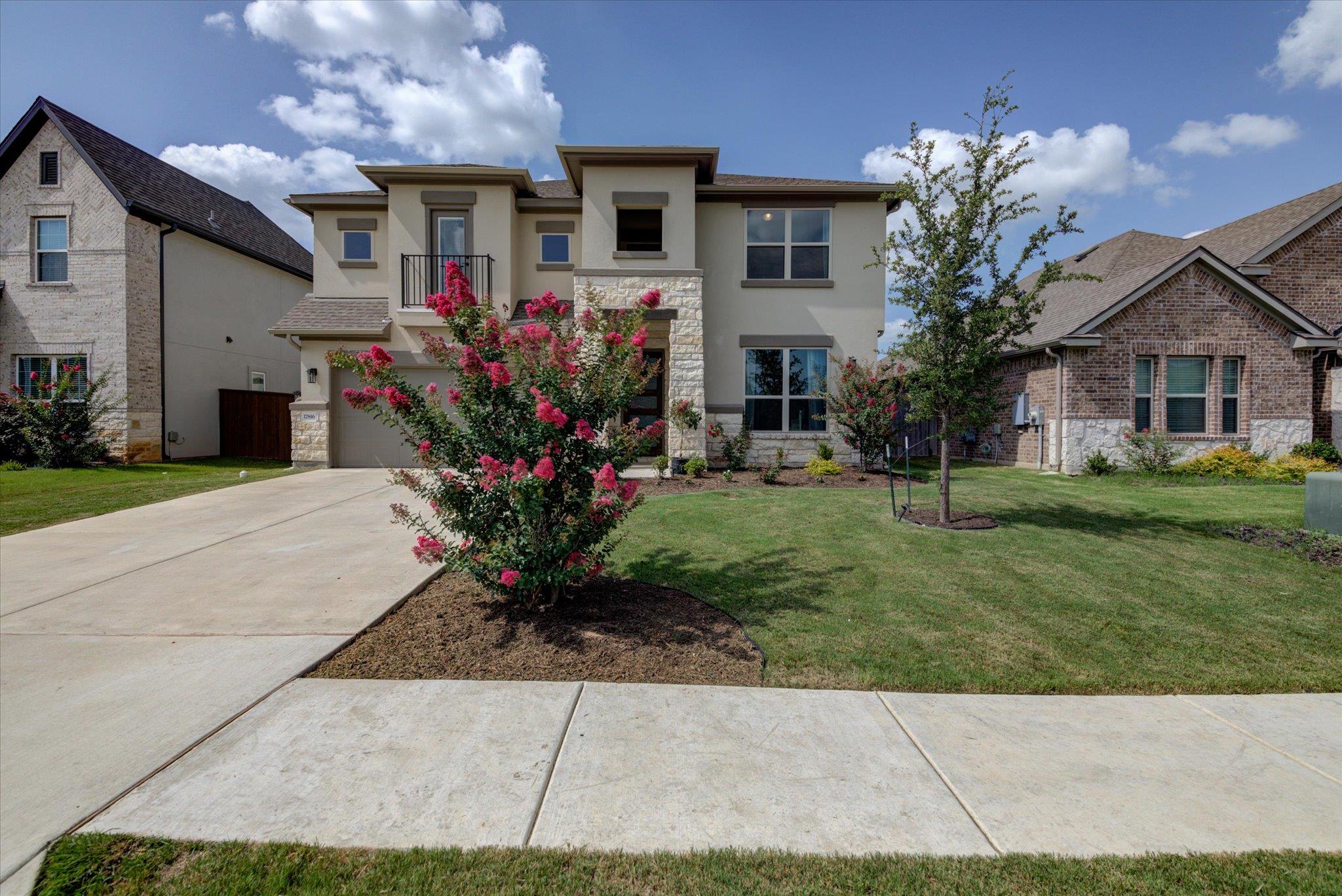17816 Clairess LN
