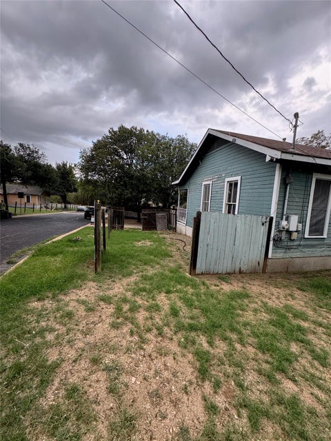 Tiny photo for 2503 Walter ST, Austin, TX 78702 (MLS # 3719457)
