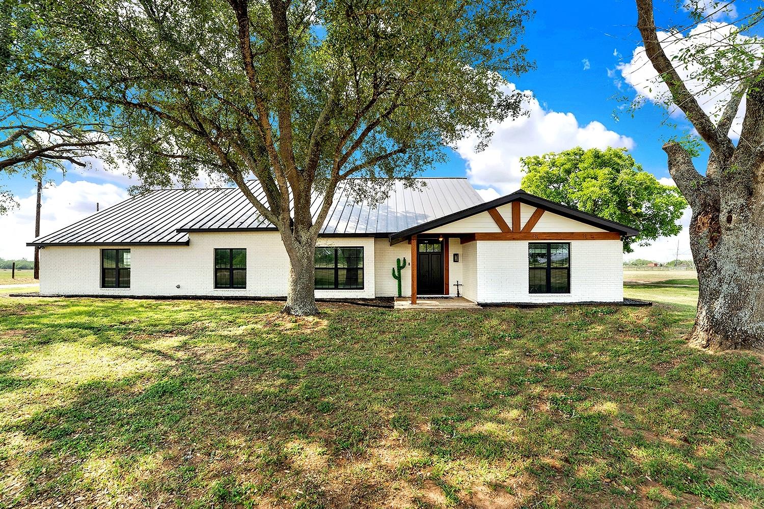 1591 Leissner School RD