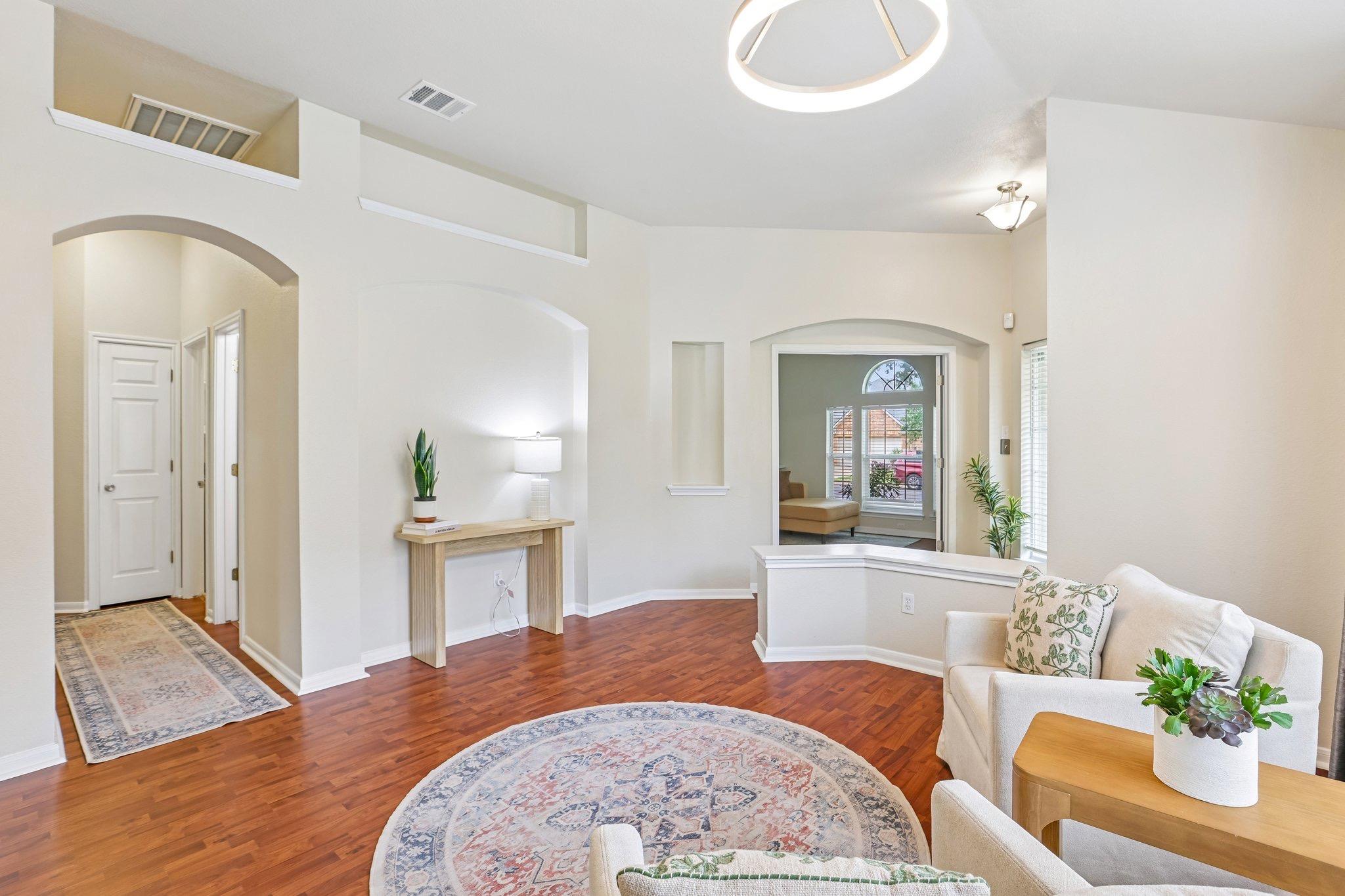 255 Paddington DR