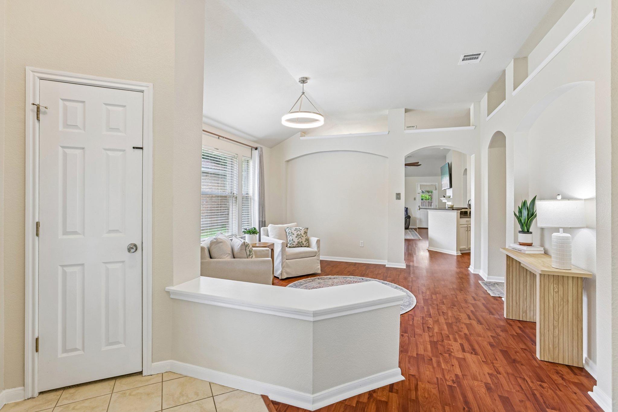 255 Paddington DR