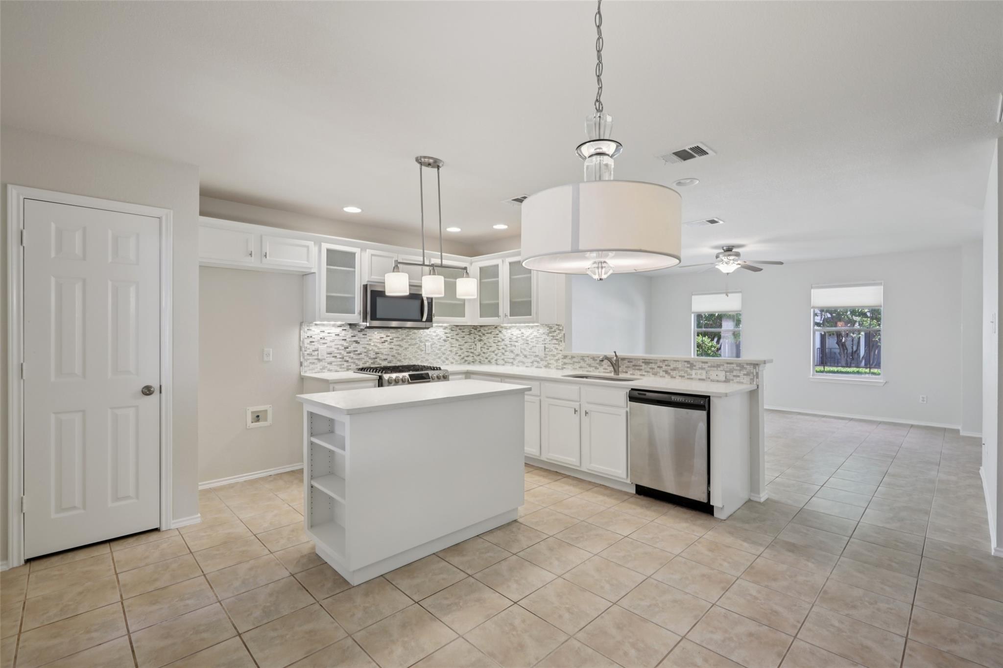 1430 Big Bend DR 7