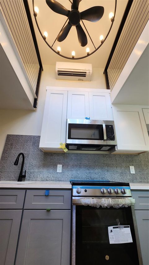 Tiny photo for 1134 Lott Ave, Austin, TX 78721 (MLS # 2611897)