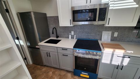 Tiny photo for 1134 Lott Ave, Austin, TX 78721 (MLS # 2611897)