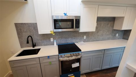 Tiny photo for 1134 Lott Ave, Austin, TX 78721 (MLS # 2611897)