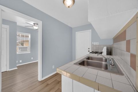 Tiny photo for 1144 Northwestern Ave, Austin, TX 78702 (MLS # 3903064)