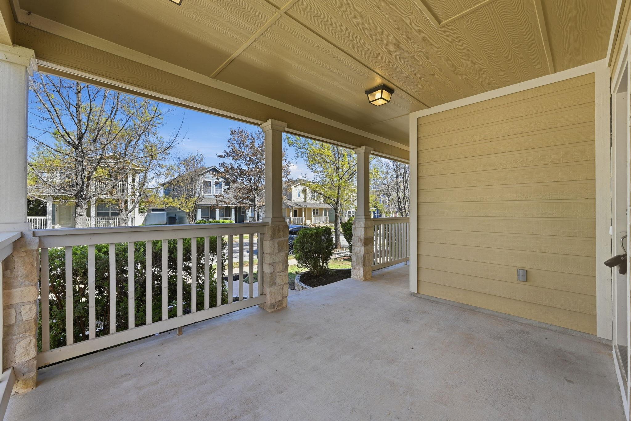 1805 Lost Maples LOOP