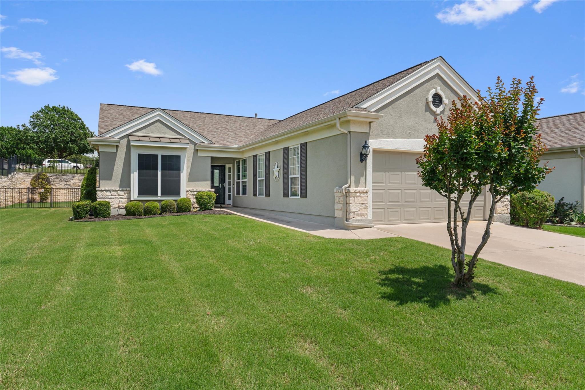 214 Fieldstone DR