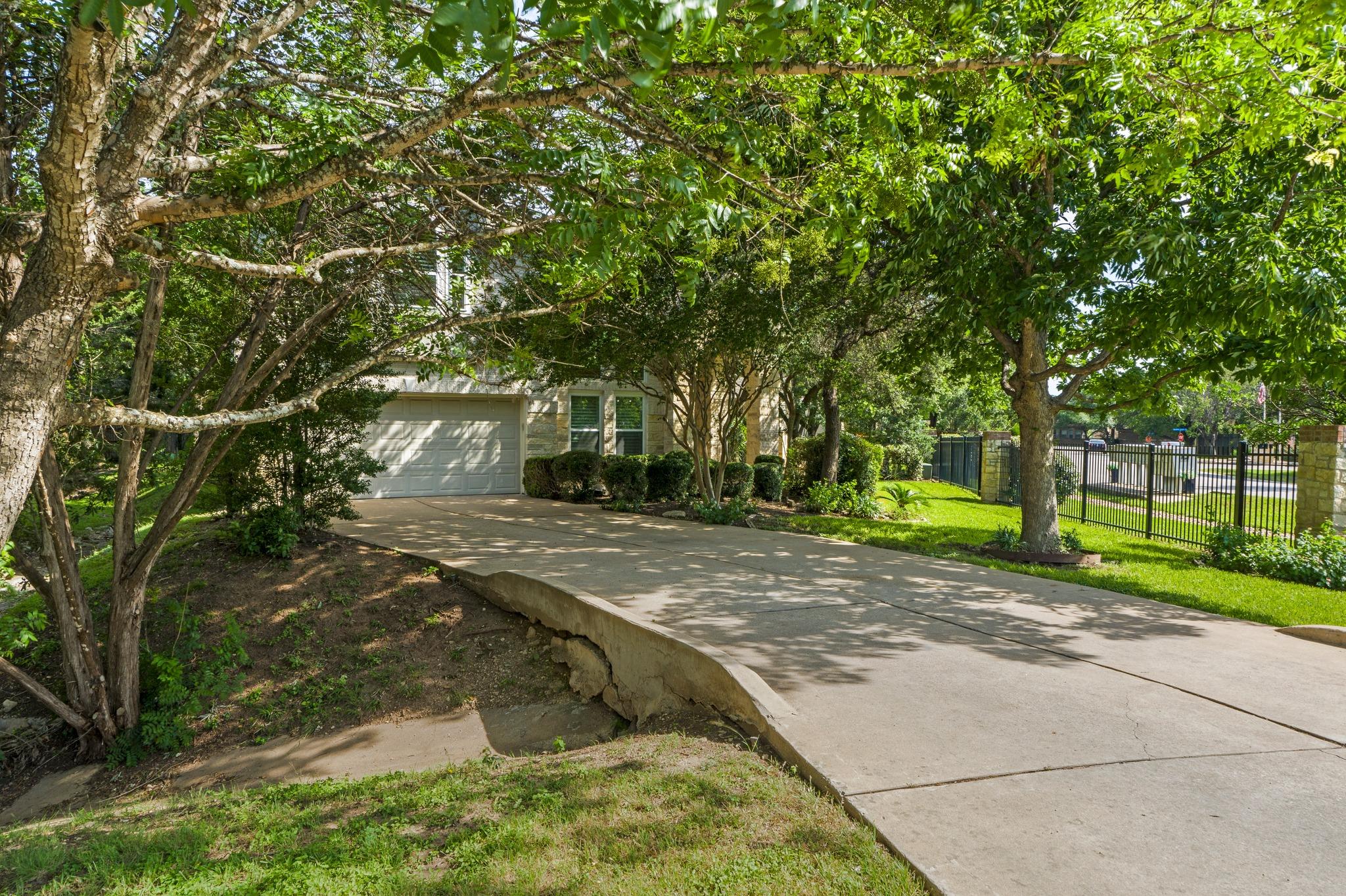 2 Muirfield Greens LN