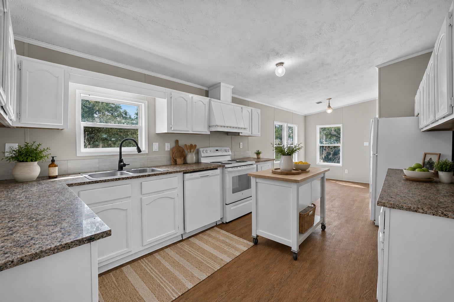 140 Oak Mesa