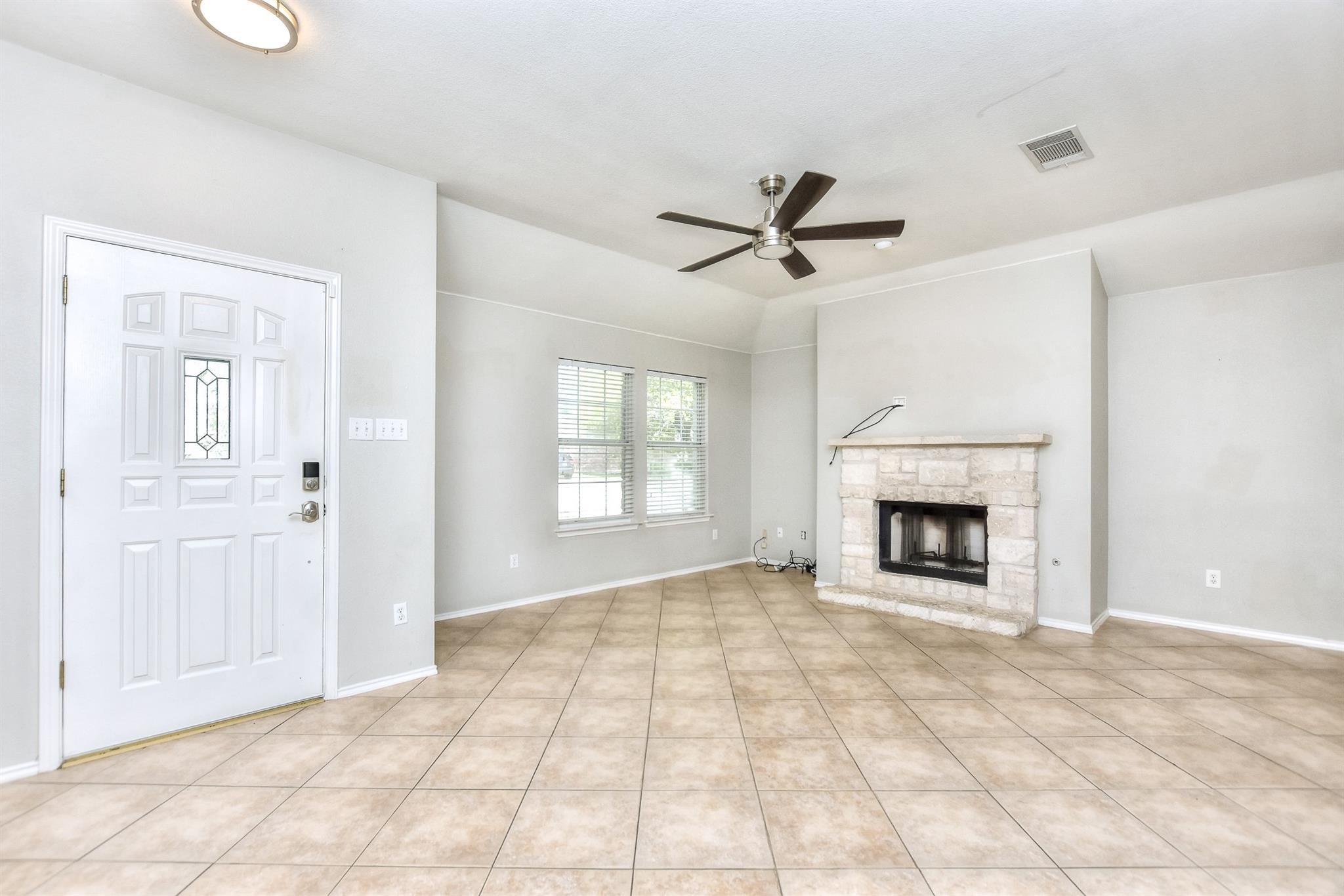 1509 Cora Marie DR