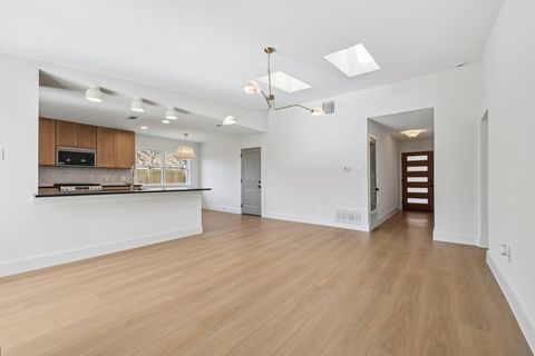 Tiny photo for 10424 Quail Ridge DR, Austin, TX 78758 (MLS # 9542538)