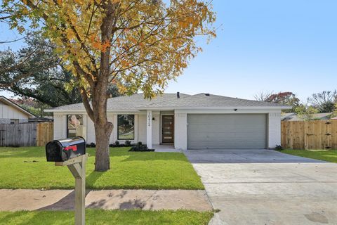 Tiny photo for 10424 Quail Ridge DR, Austin, TX 78758 (MLS # 9542538)