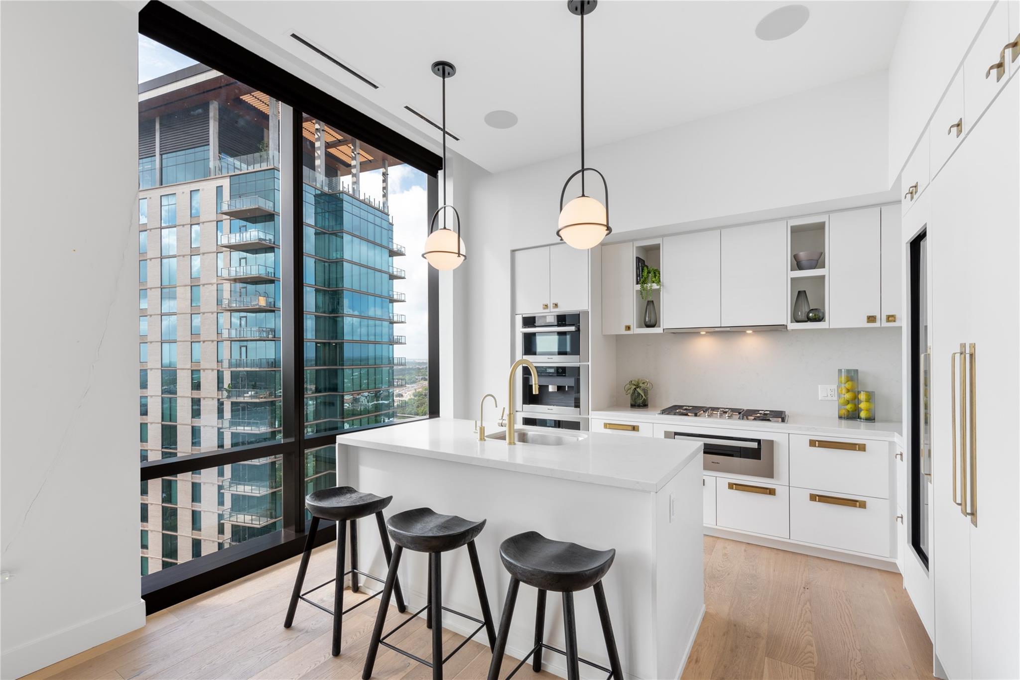 70 Rainey ST 3203