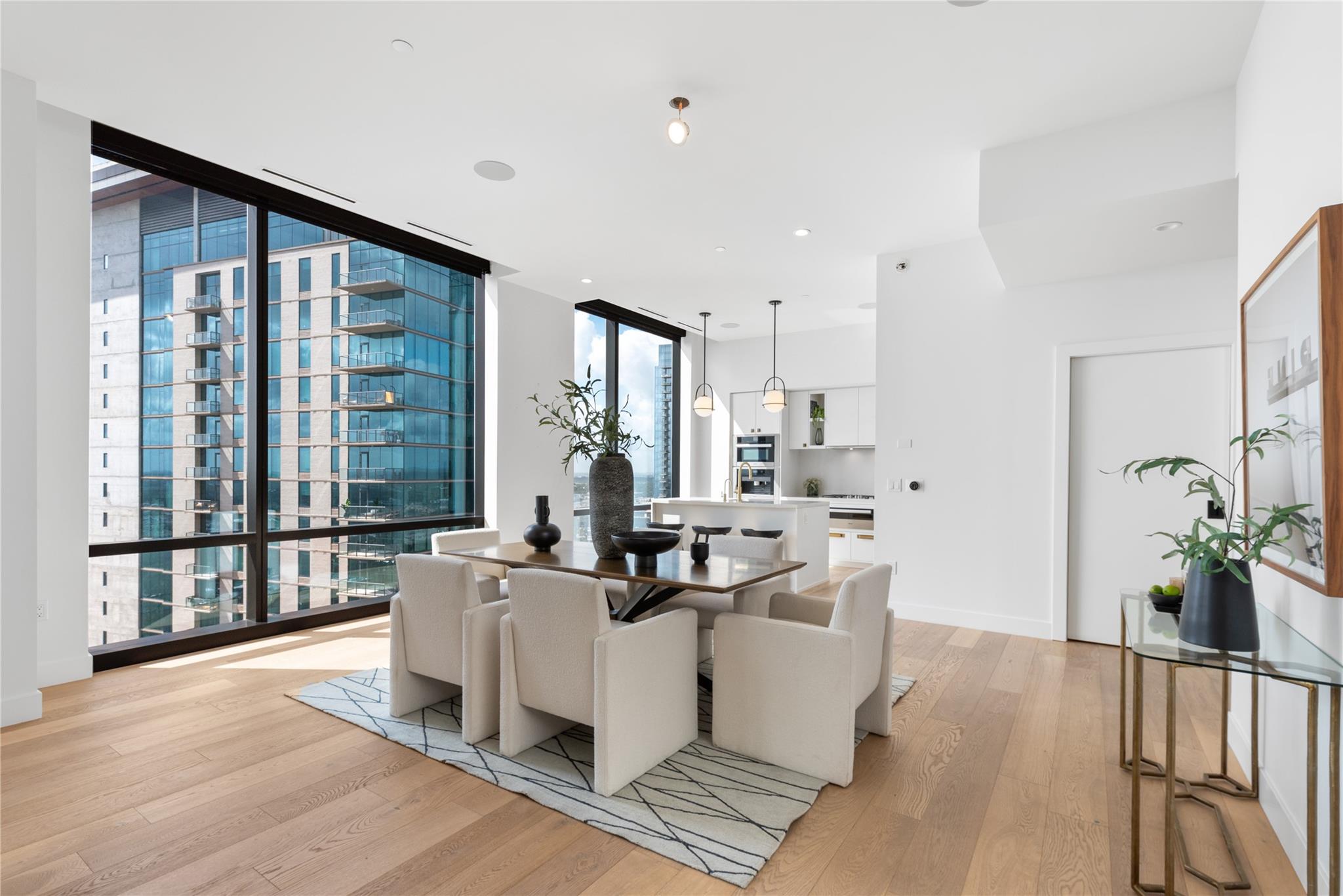 70 Rainey ST 3203