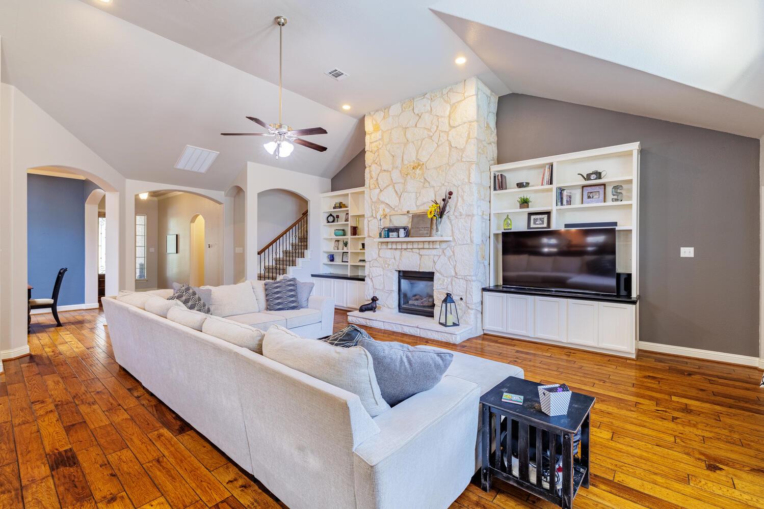 2843 Nolina LN