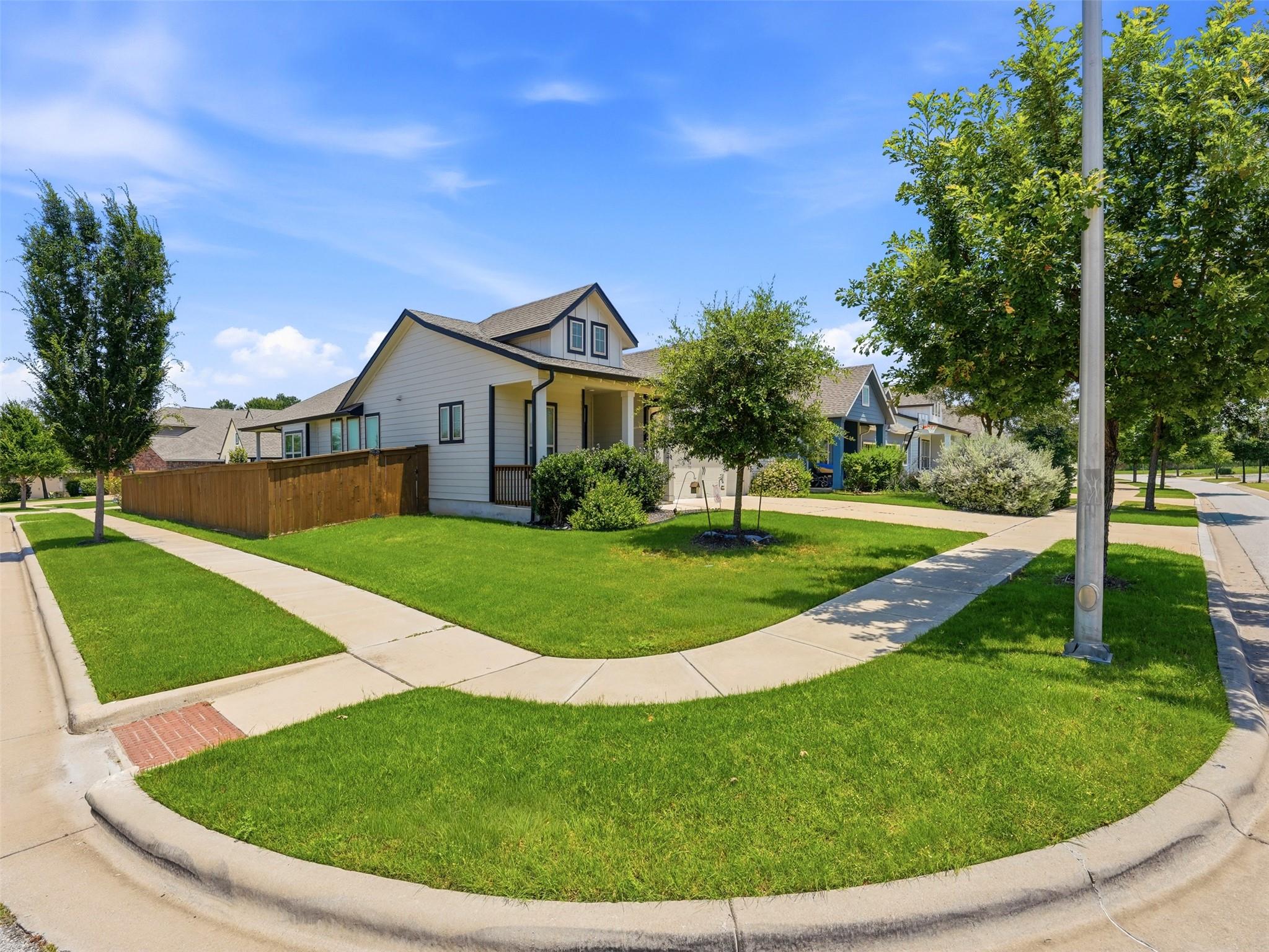 2132 Ringstaff RD