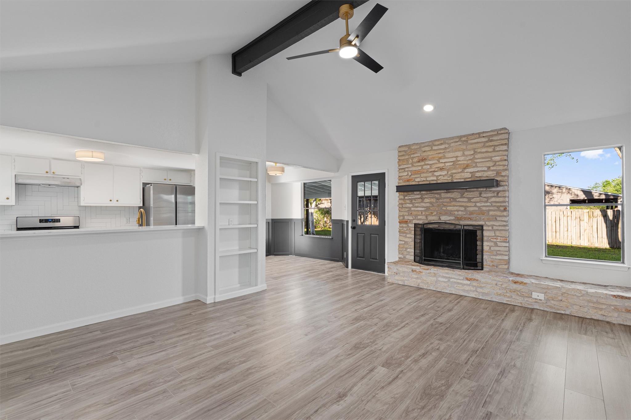 1107 Willowwick CIR