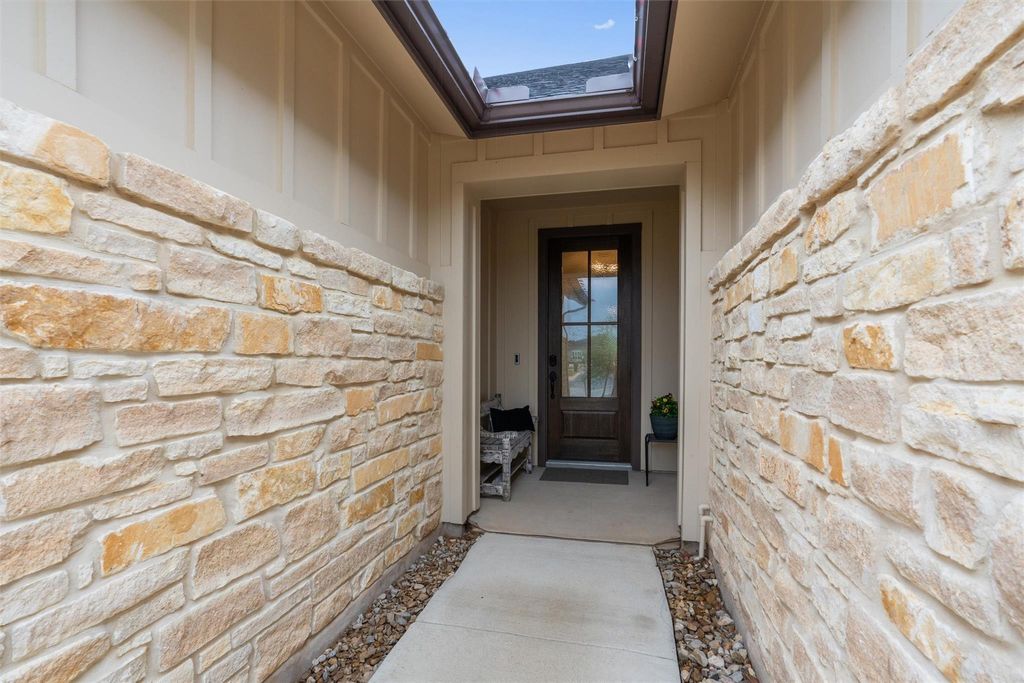 Photo of 1429 Dancing Oak LN, San Marcos, TX 78666 (MLS # 2348907)