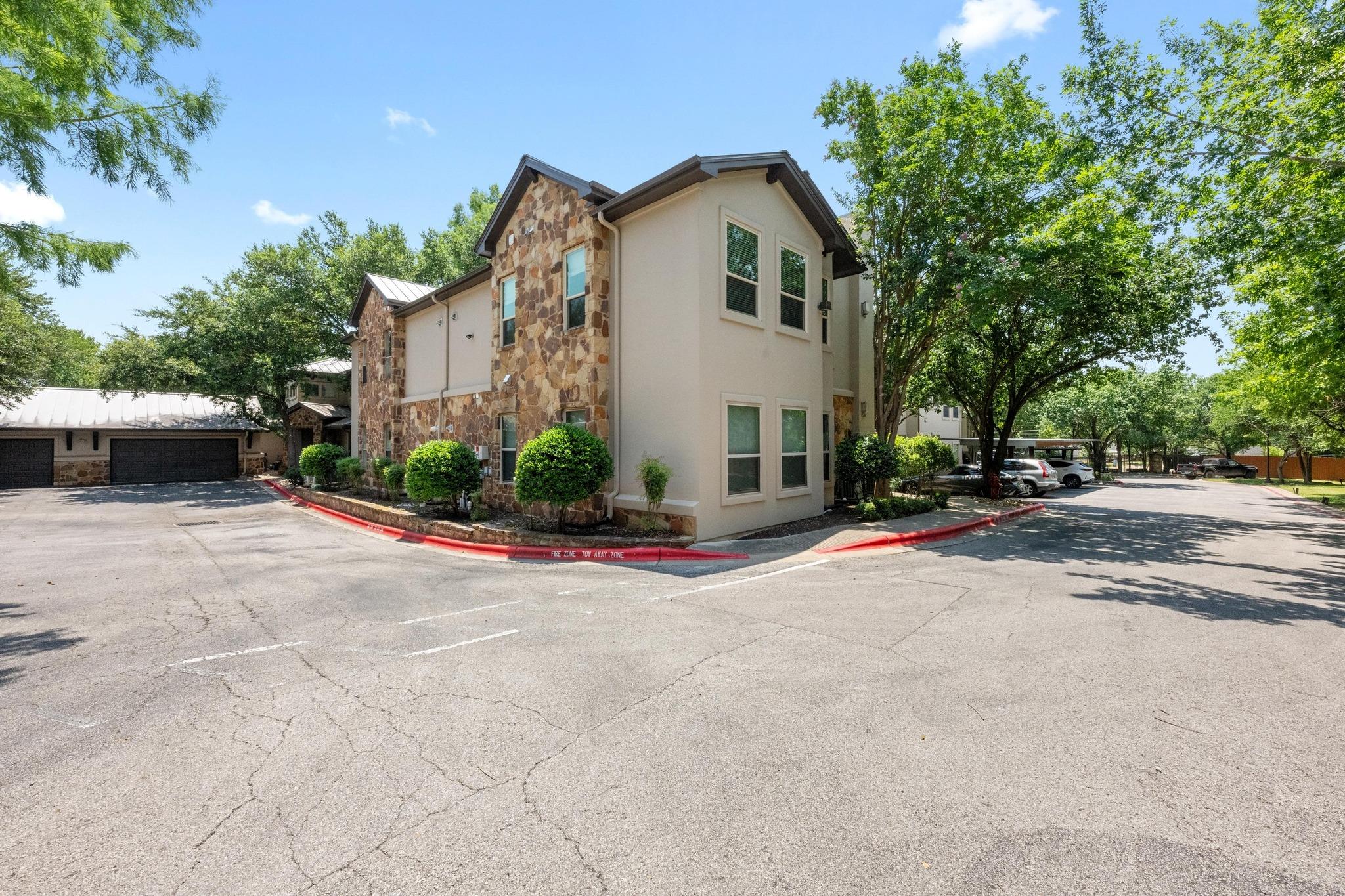 2216 Thornton RD 221