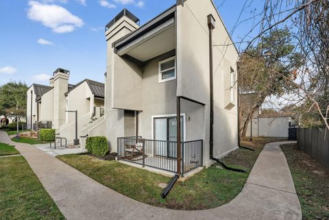 Photo of 935 La Posada DR #128, Austin, TX 78752 (MLS # 3391480)