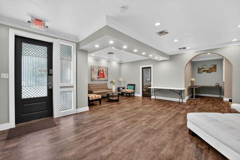 Tiny photo for 935 La Posada DR #128, Austin, TX 78752 (MLS # 3391480)