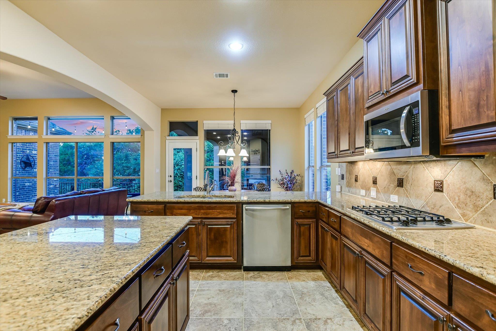 Austin, Texas 78738, United States, 4 Bedrooms Bedrooms, ,4 BathroomsBathrooms,Residential,Active,219437