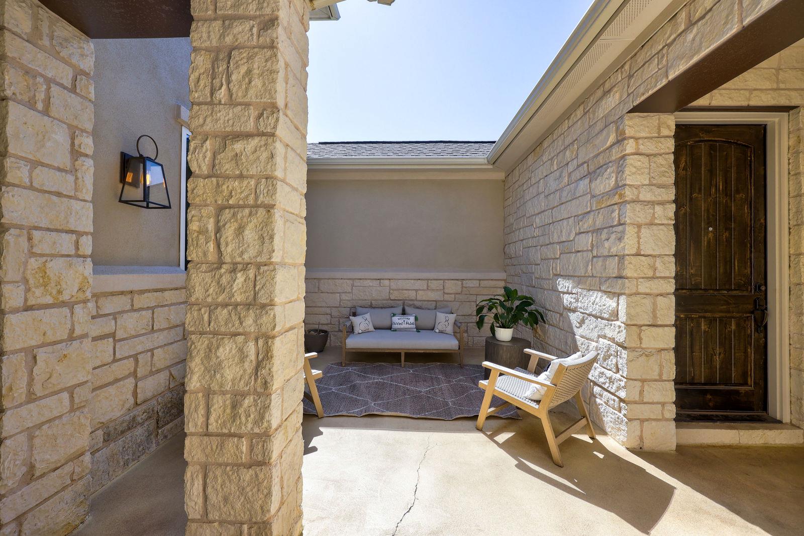 304 Ashburn CV