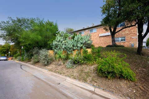 Tiny photo for 304 E 33rd ST #11, Austin, TX 78705 (MLS # 4843372)