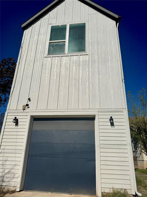 Photo of 1916 Webberville RD #C, Austin, TX 78721 (MLS # 9152743) Photo of 1916 Webberville RD #C, Austin, TX 78721 (MLS # 9152743)