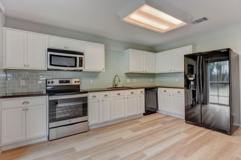 Tiny photo for 5111 N Hearsey DR, Austin, TX 78744 (MLS # 3041306)