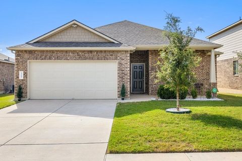 509 Talon Grasp TRL Leander TX 78641