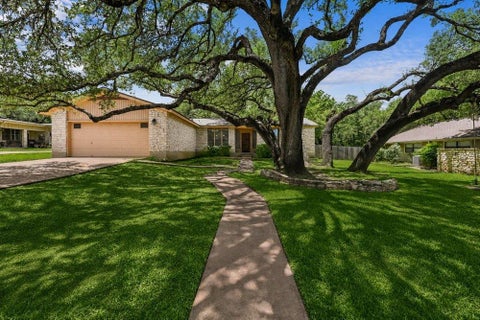 Photo of 6713 Colina LN, Austin, TX 78759 (MLS # 3705797)