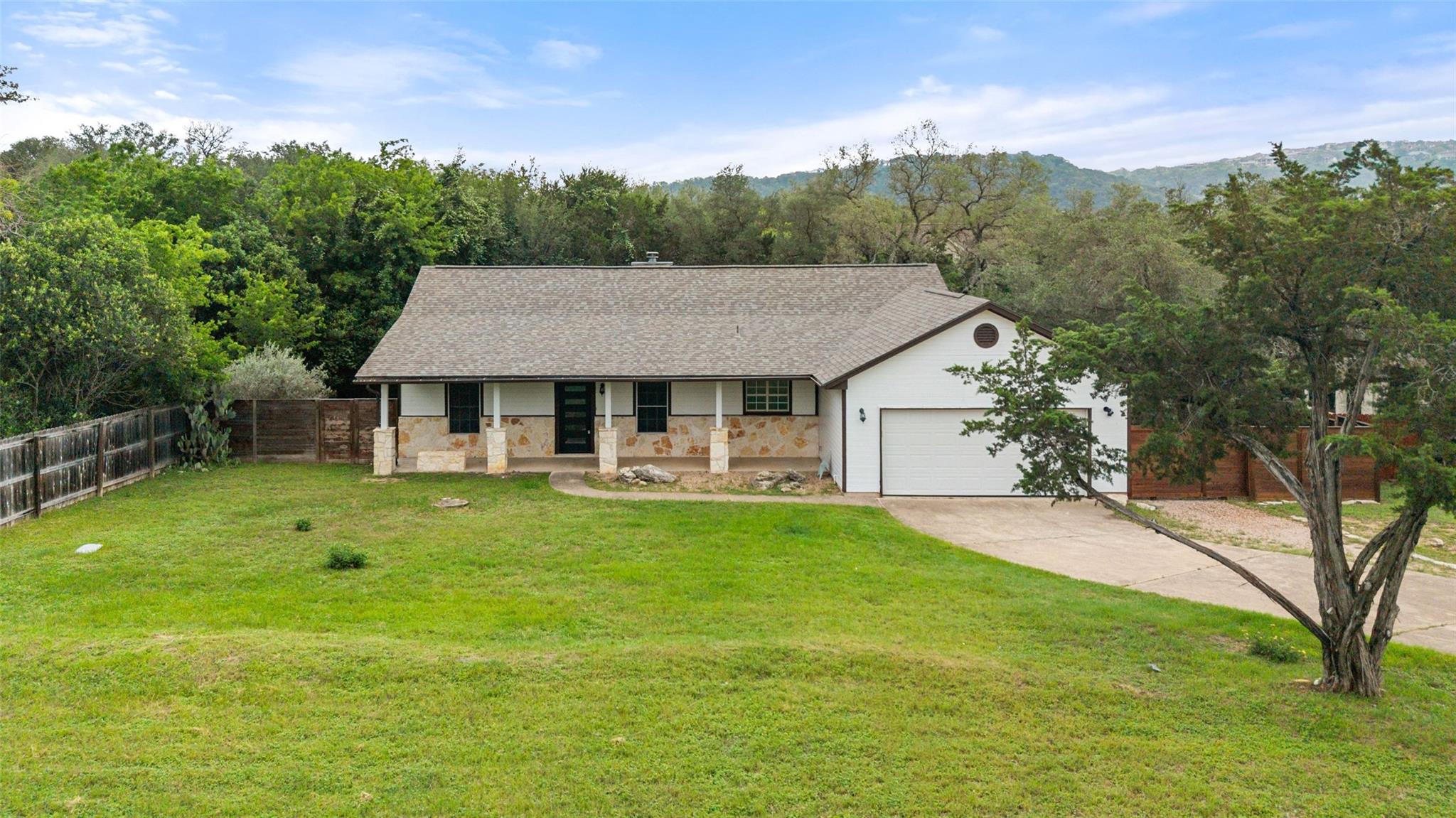 1301 S Quinlan Park RD