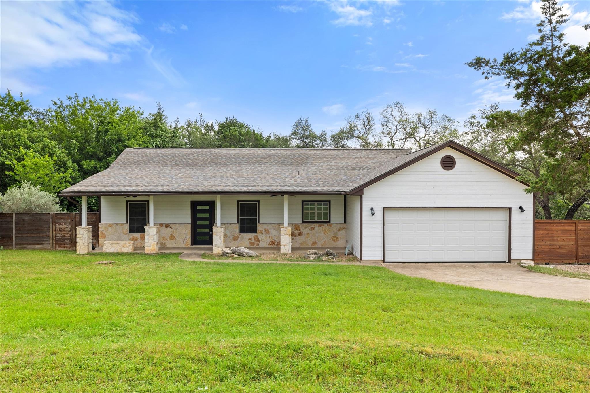 1301 S Quinlan Park RD