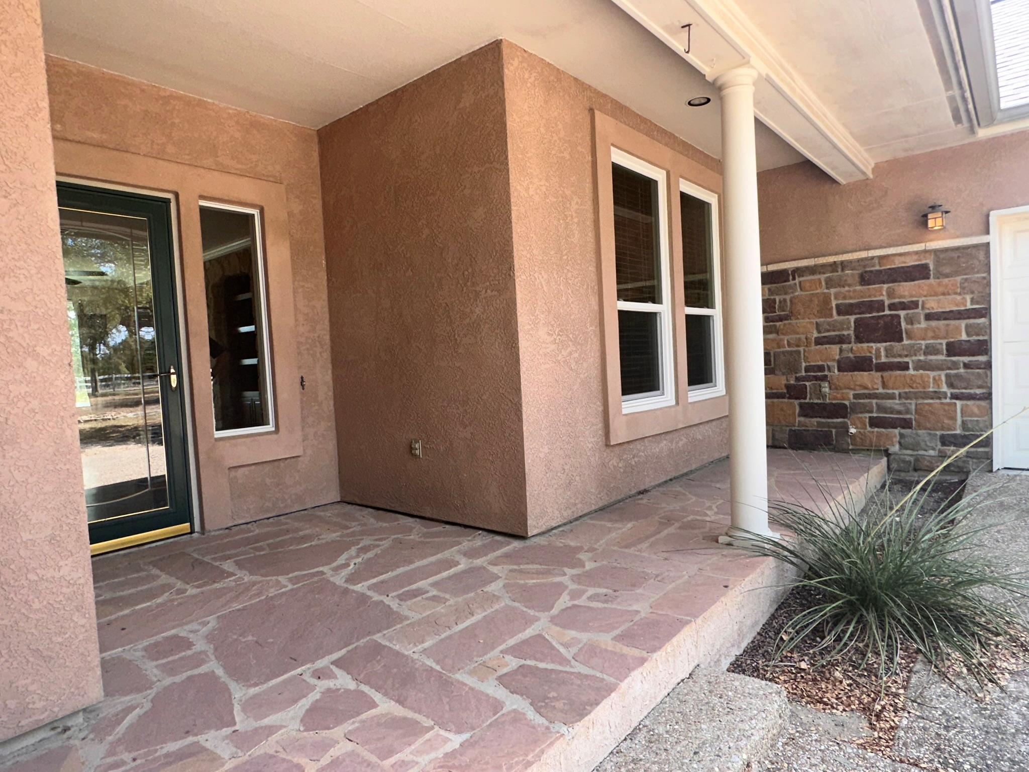 425 Crestwood DR