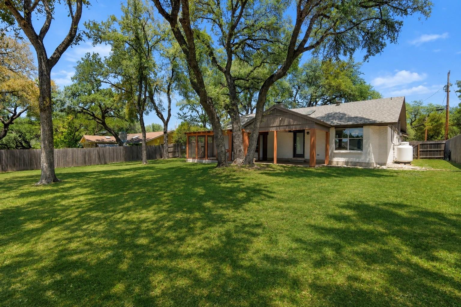 2307 Dijon DR