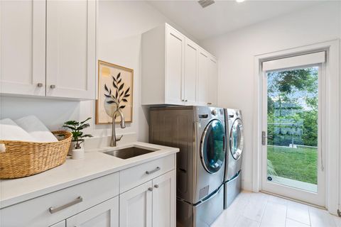 Tiny photo for 2902 Cedarview DR, Austin, TX 78704 (MLS # 8236895)