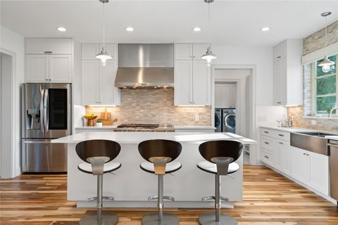 Tiny photo for 2902 Cedarview DR, Austin, TX 78704 (MLS # 8236895)