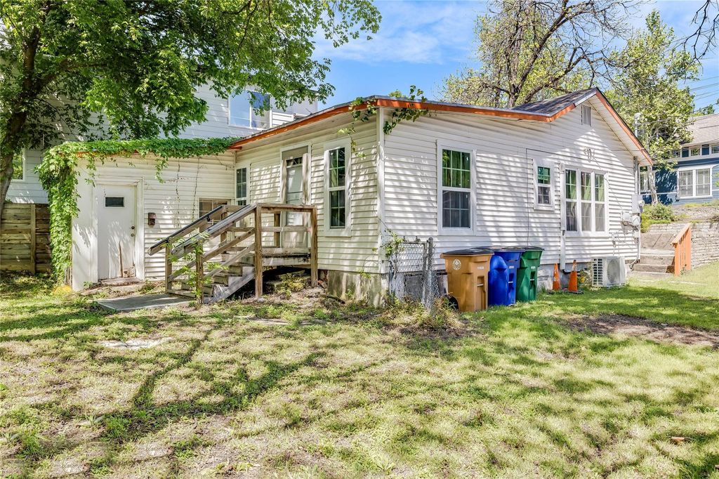 Photo of 2000 Alamo ST, Austin, TX 78722 (MLS # 7041826)